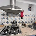 Perquilhas House