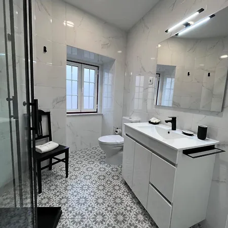 Perquilhas House