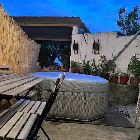 Perquilhas House